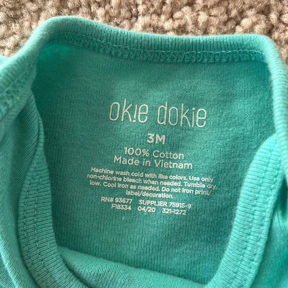 Carters 3M Long sleeve Onesie (set 2)